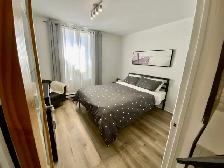 Superbe 3 pièces rénové à neuf! meublé ou non ! Jardins privés! - Photo 10