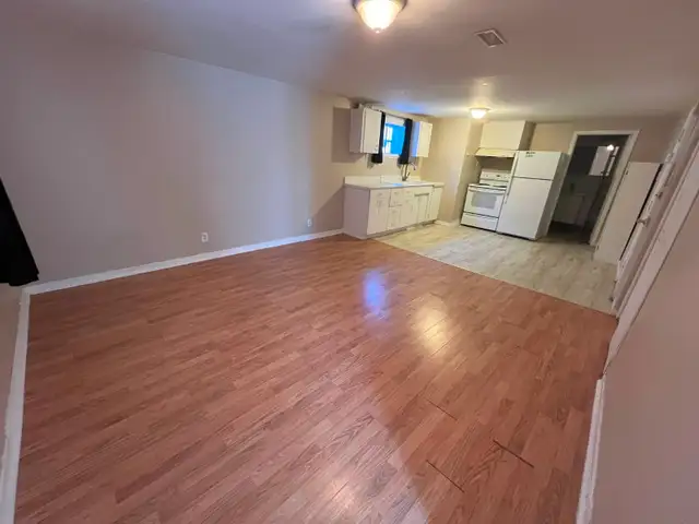 Bright, spacious 720 sq ft one-bedroom apartment – September 1st
