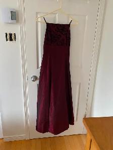Très belle robe de soirée / bal