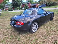 Mazda MX-5 Retractable Hardtop - Photo 10