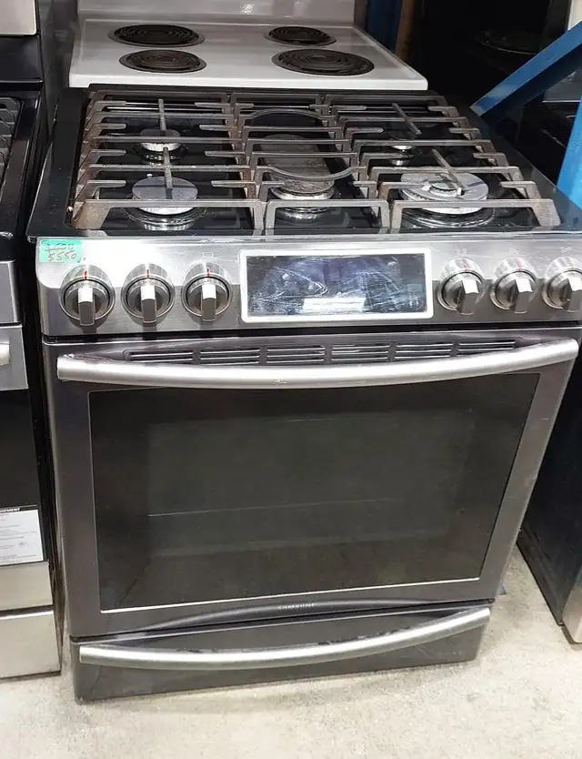 Stove - 30' Samsung Gas Slide-In - Stainless Steel - Used