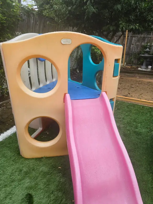 Glissoire-Module de garderie - Modular Slide for daycare