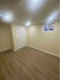 3 bedrooms recently renovated legal unit is available for rent - Photo 2