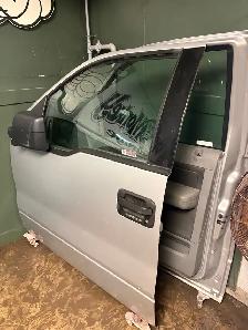Ford f-150 XIt Driver/Passenger doors 2004-06 Silver$50each - Photo 5