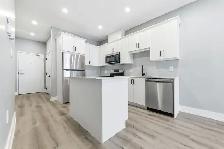 Modern One Bedroom plus Den Apartment - Photo 3