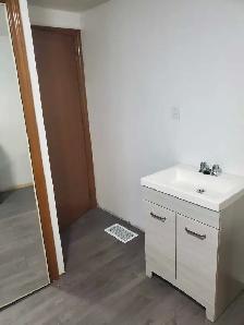 650$ room for rent - Photo 2