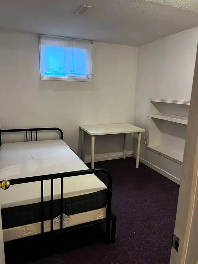 Bedrooms in the basement, Mcbride&Erindale Station,Mississauga