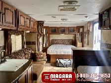 2011 KEYSTONE PASSPORT ULTRA LITE 280BH Travel Trailer - Photo 6