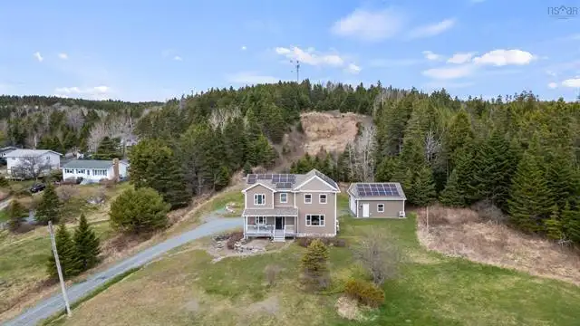 GORGEOUS EASTERN SHORE 3 BED 2.5 BATH | Available Now!