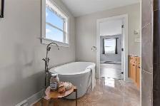 GORGEOUS EASTERN SHORE 3 BED 2.5 BATH | Available Now! - Photo 10