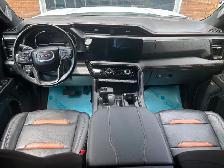 2024 GMC Sierra 1500 Crew AT4 4WD - Photo 4