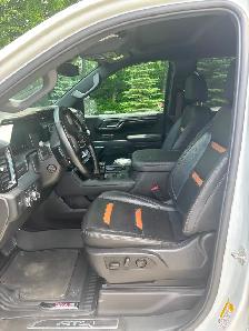 2024 GMC Sierra 1500 Crew AT4 4WD - Photo 6