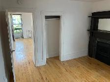 1 Bedroom Sandy Hill Apartment for Rent (508 Besserer St) - Photo 7
