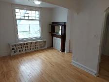 3 Bedroom Sandy Hill Apartment for Rent (508 Besserer St) - Photo 10