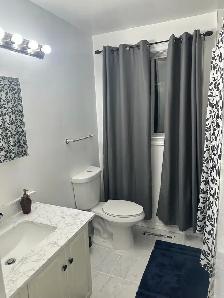 Scarborough room for rent - Photo 2