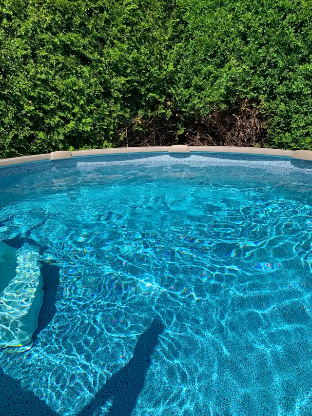 TOILE DE PISCINE HORS TERRE 8 PIED ET 15 PIED SEULEMENT