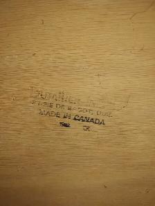 Table basse / porte journaux ... chêne ( Québec ) - Photo 2