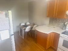 3 Bedroom, 1 Bath. Upper Unit of Duplex. $2500 all inclusive - Photo 4