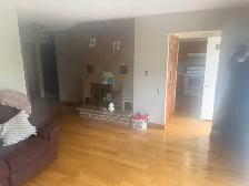 3 Bedroom, 1 Bath. Upper Unit of Duplex. $2500 all inclusive - Photo 5