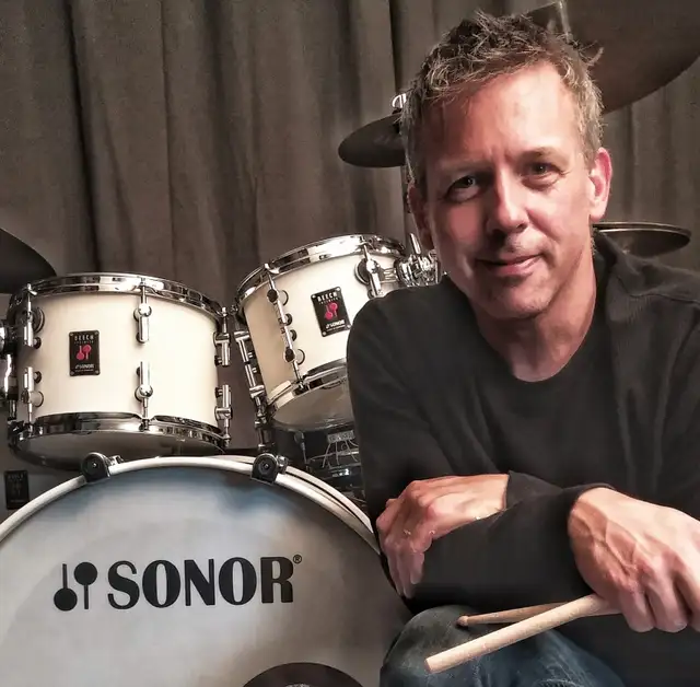 DRUM LESSONS FOR ALL AGES & LEVELS!