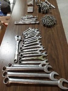 Tools  & Box - Photo 7