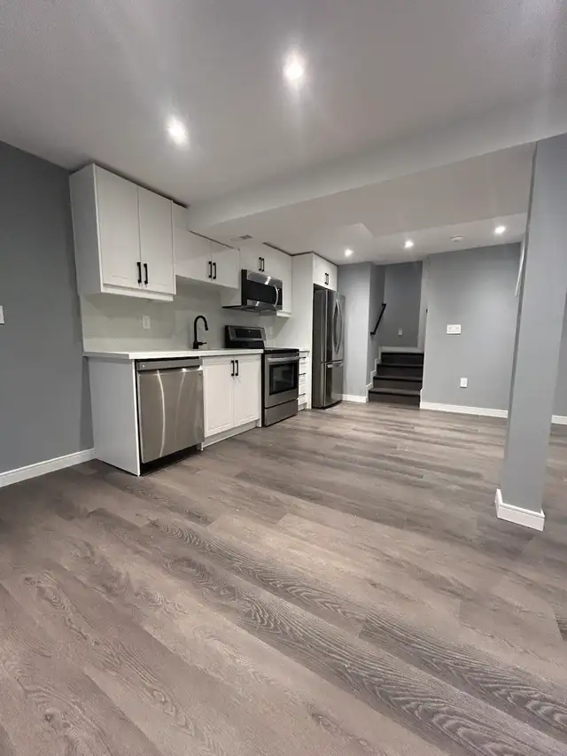Renovated Legal 1-Bed Basement – Parking & All-Inclusive