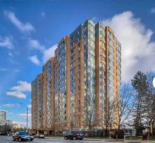 Square One - Spacious 1 Bdrm Den Condo for rent