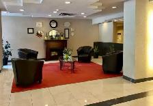 Square One - Spacious 1 Bdrm Den Condo for rent - Photo 2