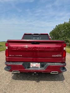 2019 Chevrolet High Country Truck - Photo 2