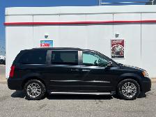 2014 Chrysler Town & Country TOURING-ONLY 62KMS-LEATHER-CAMERA - Photo 4