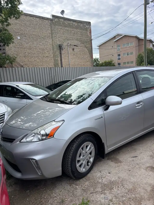2012 Toyota  prius v