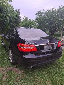 2010 Mercedes-Benz E350 4MATIC AWD – Black – $11,500 - Photo 4