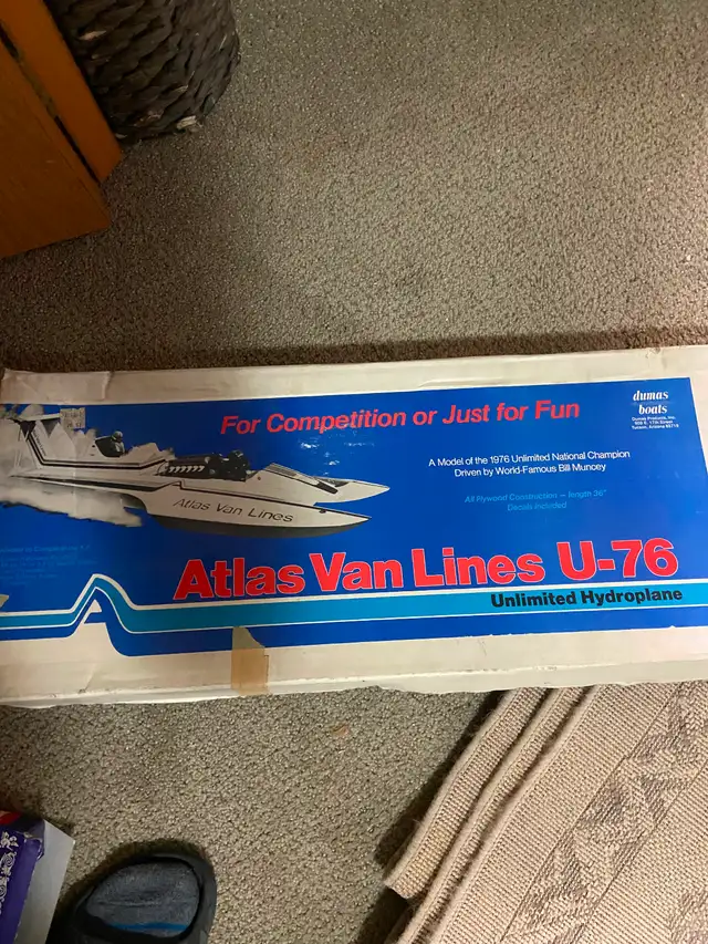 Remote control boat