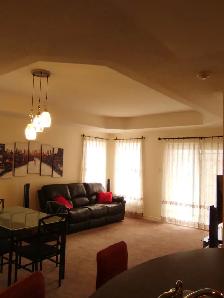 Centrepointe - 2 Bdrm Den (Opt 3rd Bdrm) Condo - Photo 3