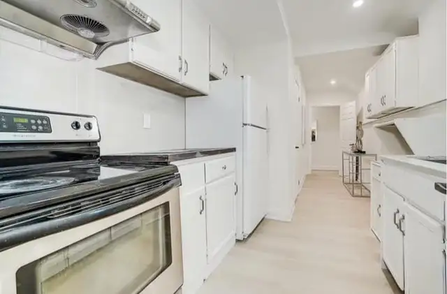 2 bedroom basement for rent in Barrie separate entrance