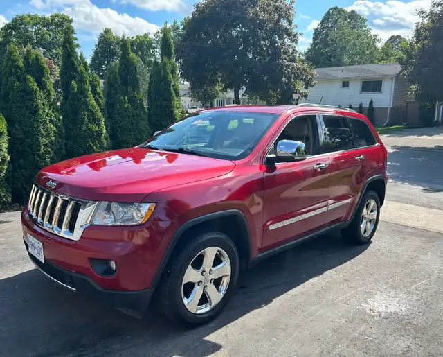 2011 Jeep Grand Cherokee Limited | 142,000km | Certified
