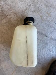 MTD riding lawnmower gas tank - Photo 4