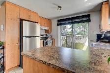 GRAND 4 1/2 À BLAINVILLE DANS UN TRIPLEX TRANQUILLE WOW! - Photo 3