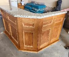 Custom L-shaped Bar with Quartz Countertop