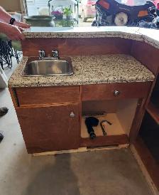 Custom L-shaped Bar with Quartz Countertop - Photo 5