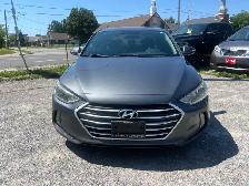 2017 Hyundai Elantra GLS - Photo 2