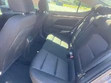 2017 Hyundai Elantra GLS - Photo 15