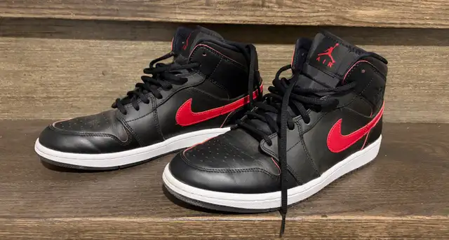 Air Jordan 1 Mid - Rare 2016 Release