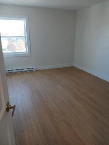 Available Spacious 2 Bedroom August 15 - Photo 5