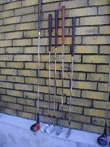 3 SETS OF GOLF CLUBS FOUND IN ATTIC - Photo 3