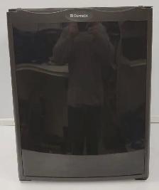 (B1475) Dometic RH141D Mini Fridge