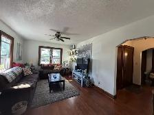 HAGERSVILLE- UPPER LEVEL 2 BDRM   30 FT X 16 FT BONUS ROOM AVAIL - Photo 8