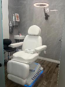 LASH TECHNICIAN - Photo 2