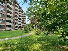 TOUT INCLUS! Condo de Luxe 3 1/2 830p.ca, MEUBLÉ à louer, 1699$