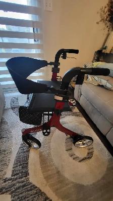 Walker  /  Rollator  /  Stella - Photo 2